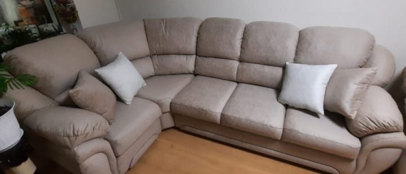 Перетяжка углового дивана и кресла из микровелюра